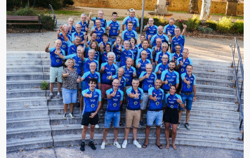 De nouveaux maillots pour le Cyclo Sport Villefranchois